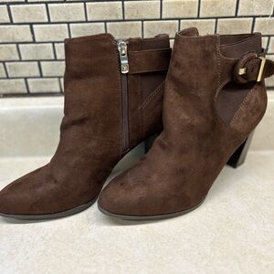 Liz Claiborne Fawn Ankle Women Booties With Side Zip Suede Brown Size 9.5Medium